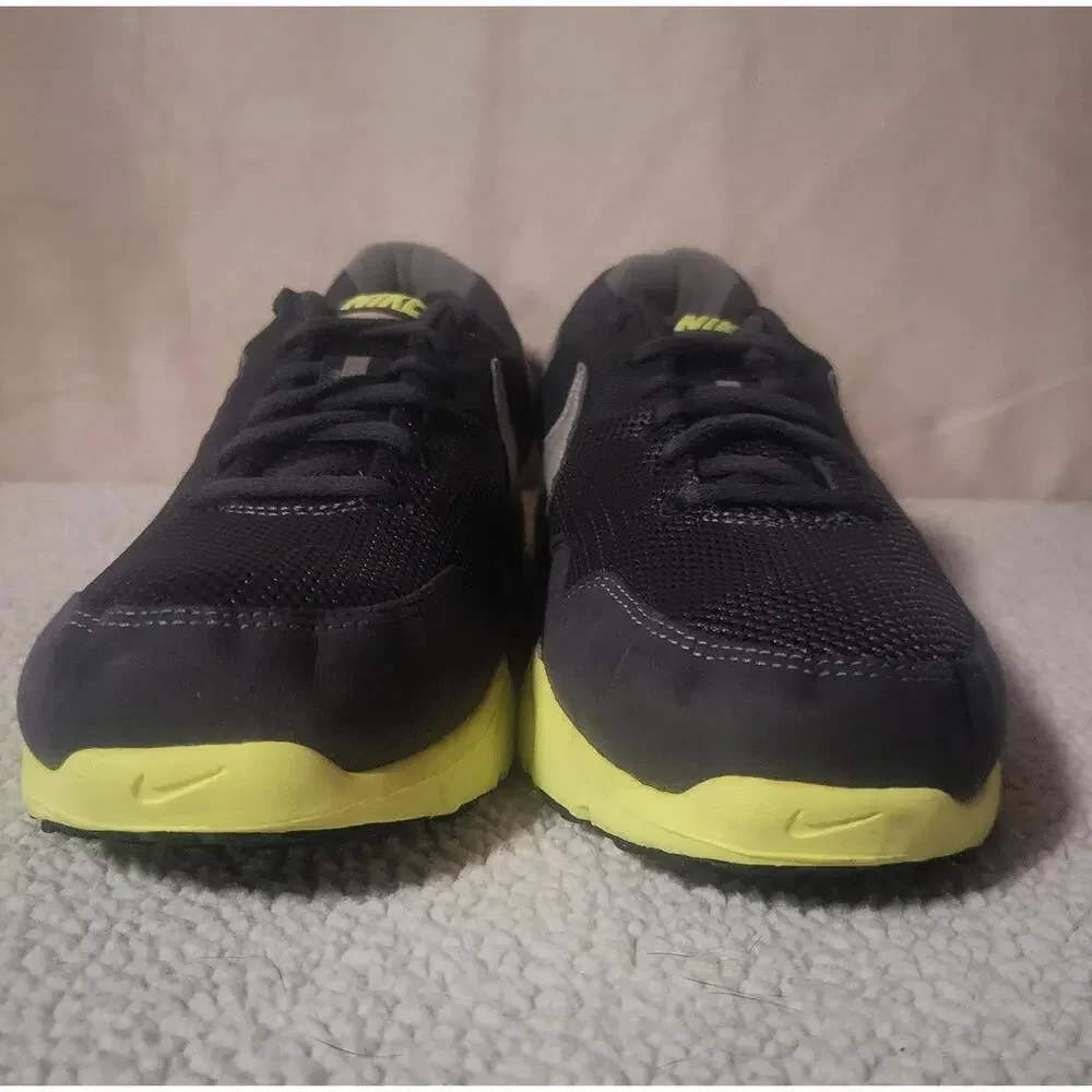 Nike lightweight daily
